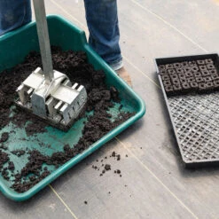 Stand-up 35 Soil Blocker -Johnnyseeds Sales Shop 07465 02 standup35soilblock