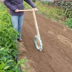 Single Rolling Dibbler -Johnnyseeds Sales Shop 07773 01 single rolling dibbler