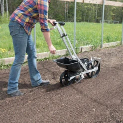 Fertilizer Attachment -Johnnyseeds Sales Shop 09173 03 fertattach